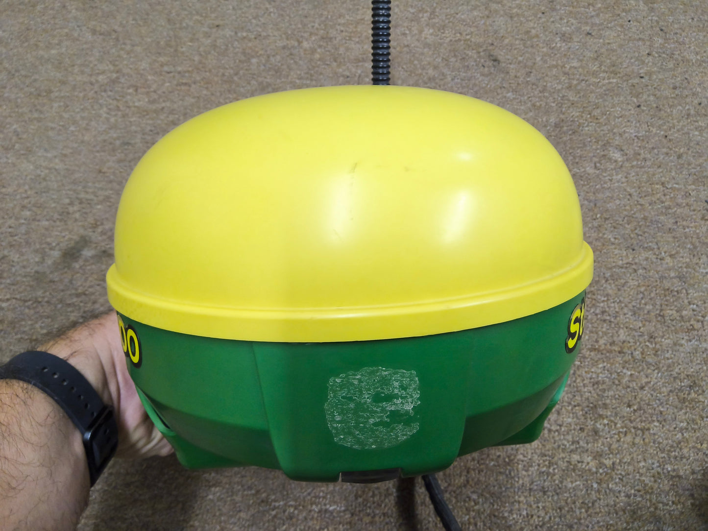 John Deere StarFire™ 3000 GPS Receiver