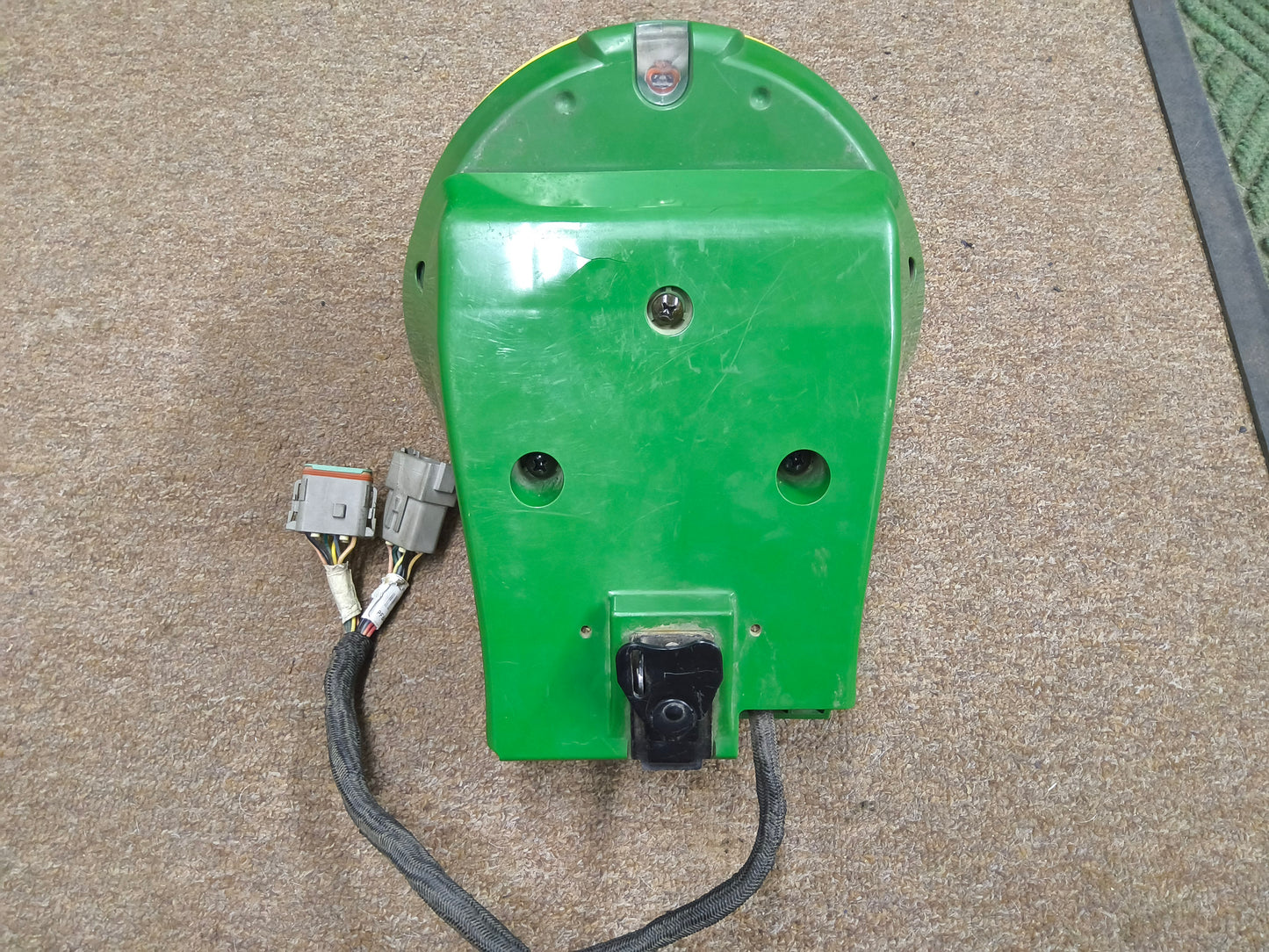 John Deere StarFire™ 3000 GPS Receiver