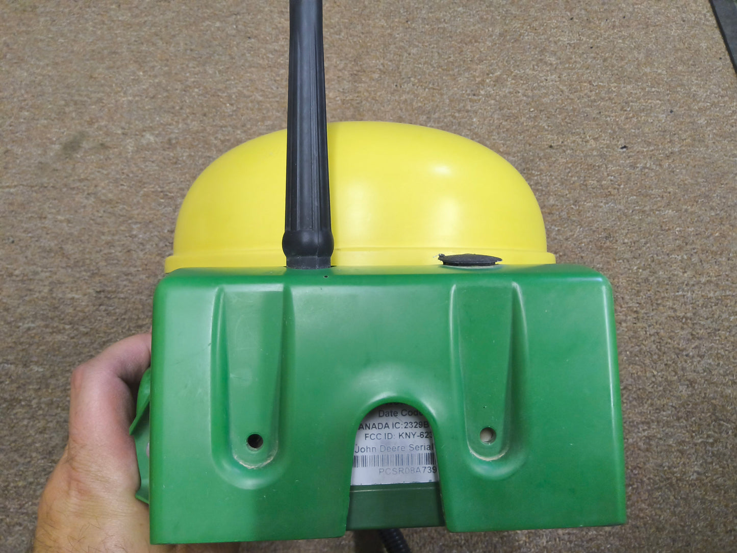 John Deere StarFire™ 3000 GPS Receiver