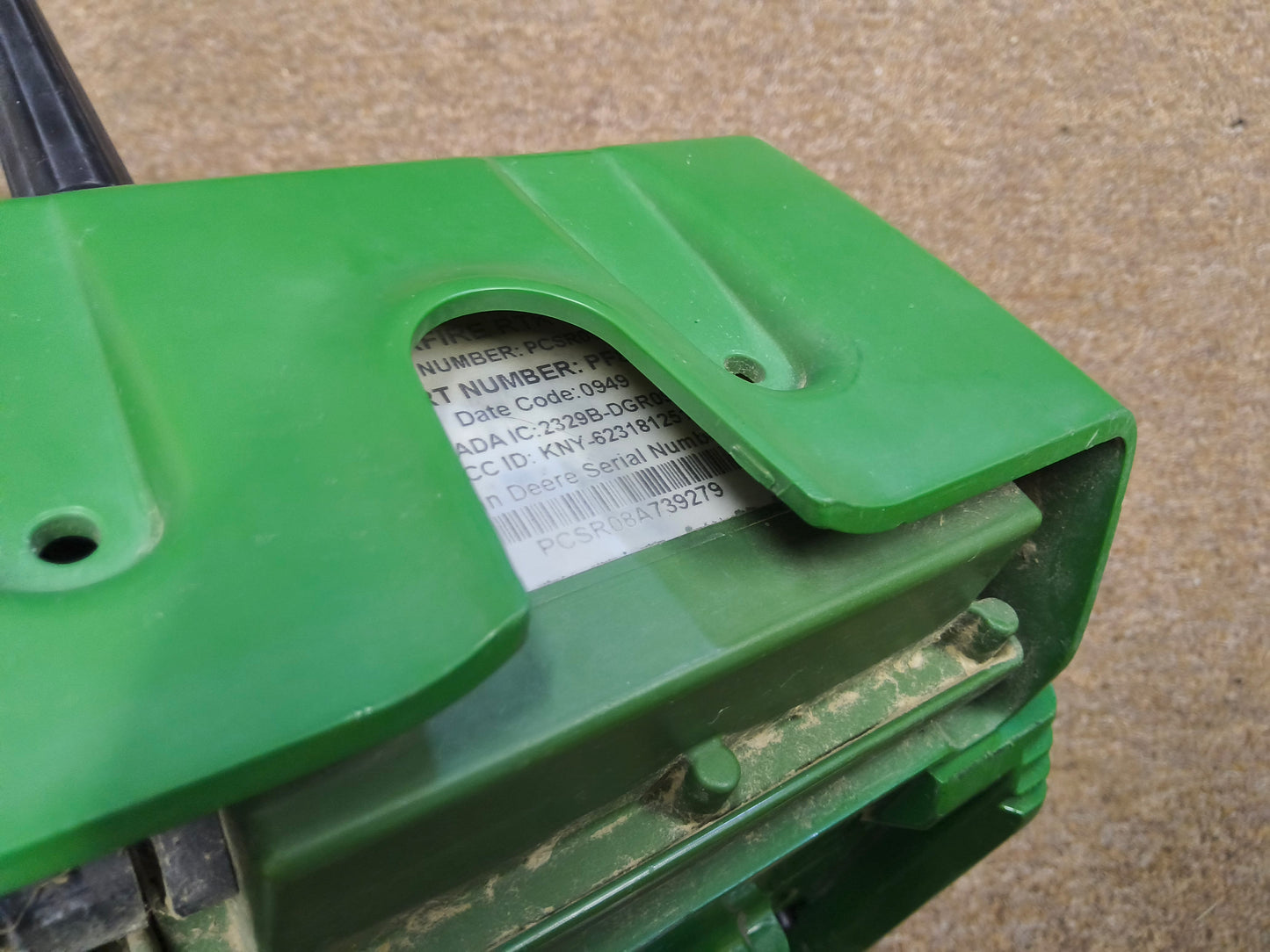John Deere StarFire™ 3000 GPS Receiver
