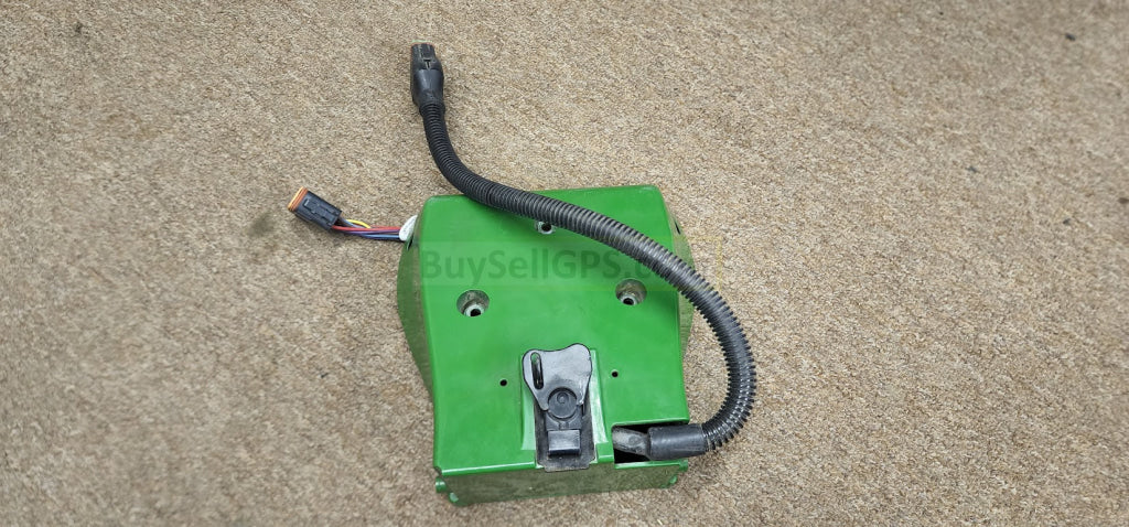 John Deere Original Shroud With Wiring Harness - Pf80824 Pfp10469 Agriculture