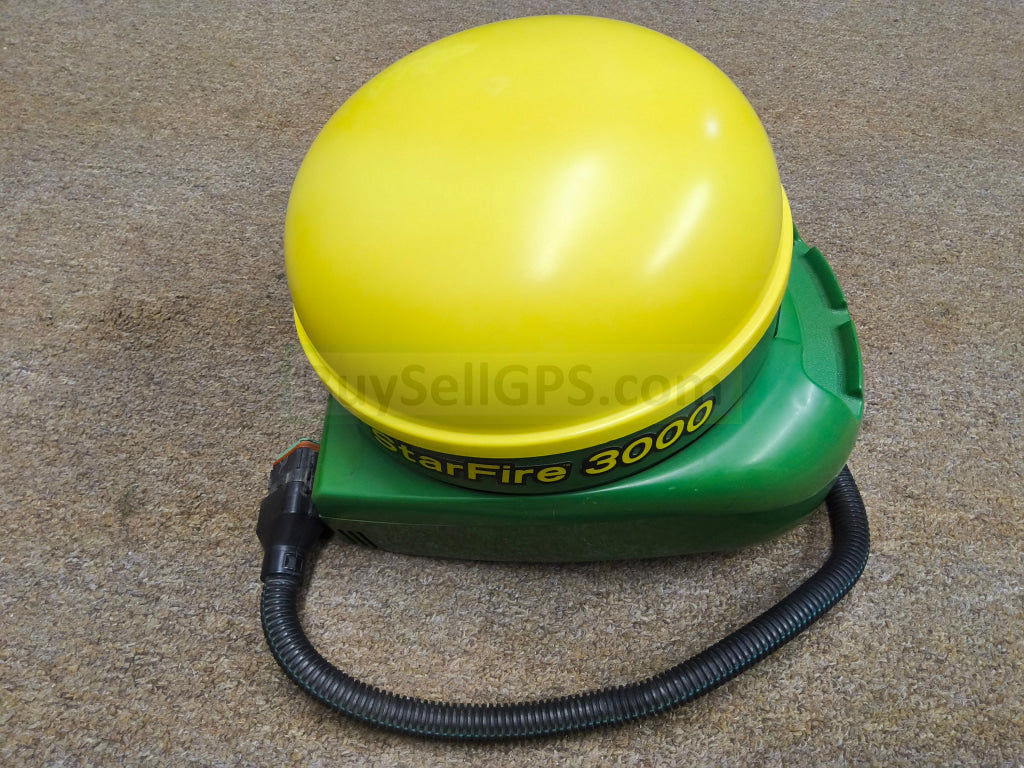 John Deere StarFire™ 3000 GPS Receiver 2011 | 15700 Hours | Fair to Good Condition - wire loom as crack at tip but