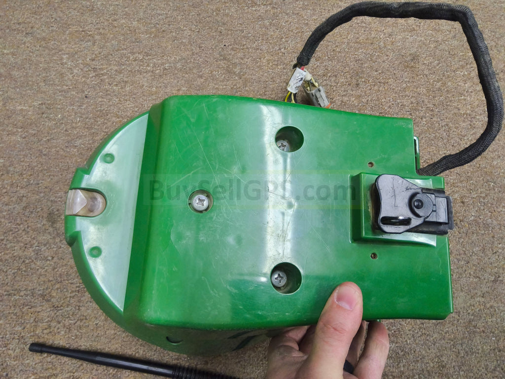 John Deere StarFire™ 3000 GPS Receiver Agriculture