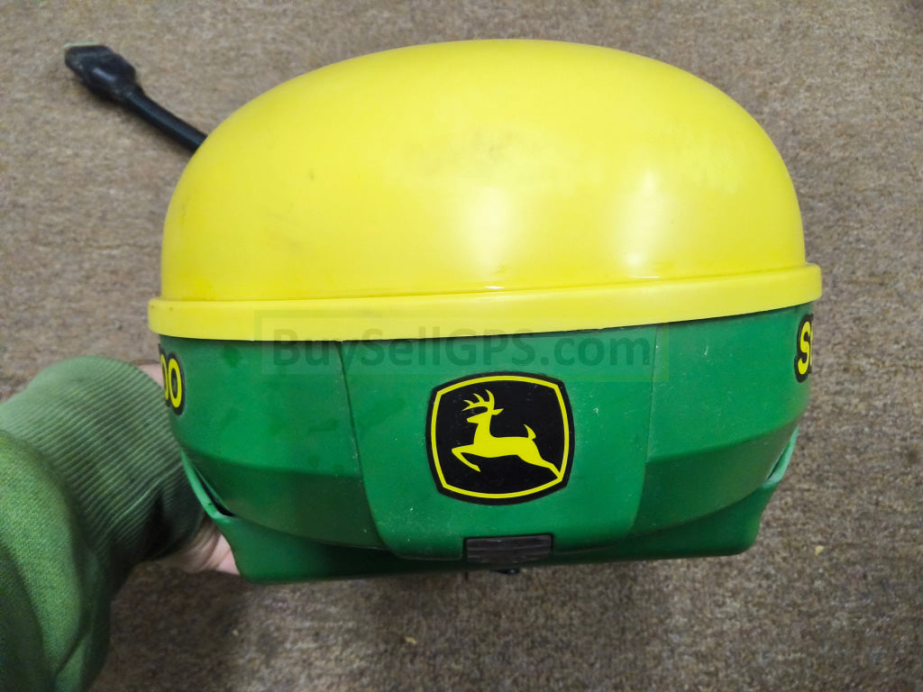 John Deere StarFire™ 3000 GPS Receiver Agriculture