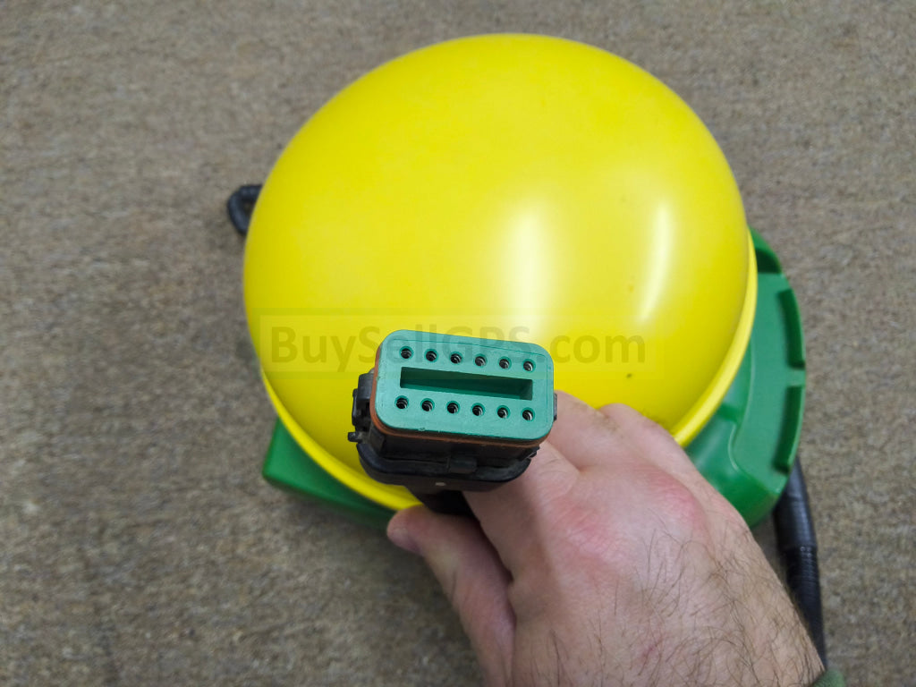 John Deere StarFire™ 3000 GPS Receiver Agriculture