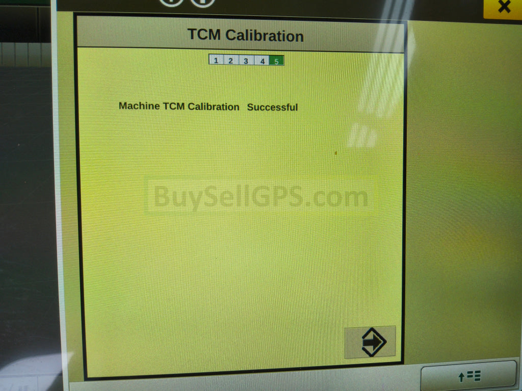 John Deere StarFire™ 3000 GPS Receiver 2013 | SF1 | Deluxe Shroud | Fair to Good Condition missing part of one decal