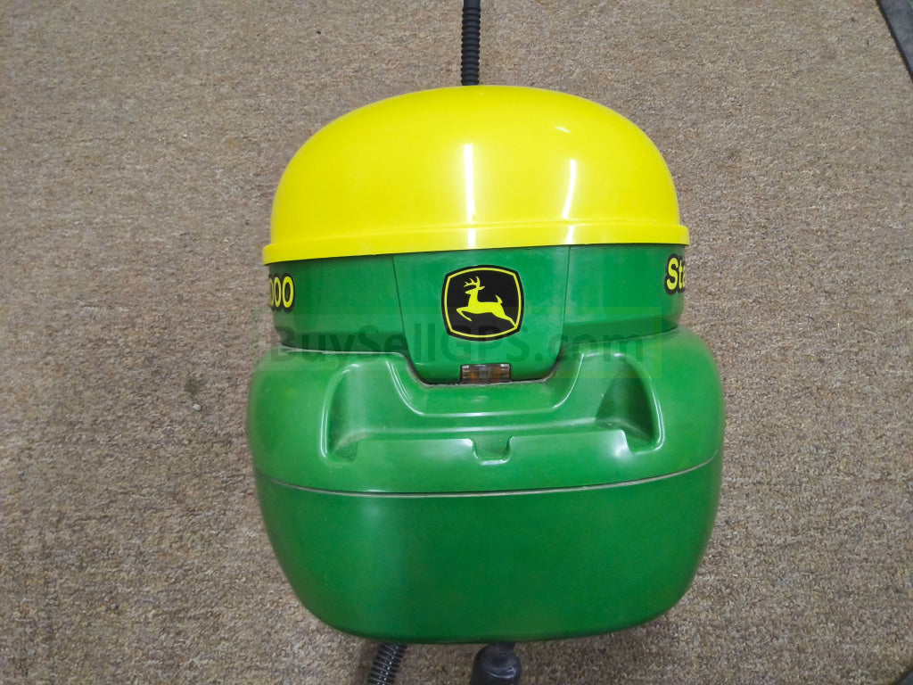 John Deere StarFire™ 3000 GPS Receiver Agriculture