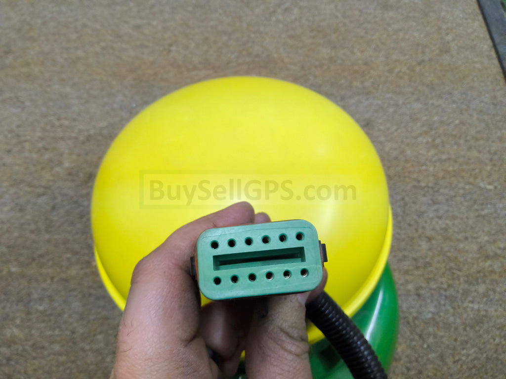 John Deere StarFire™ 3000 GPS Receiver Agriculture