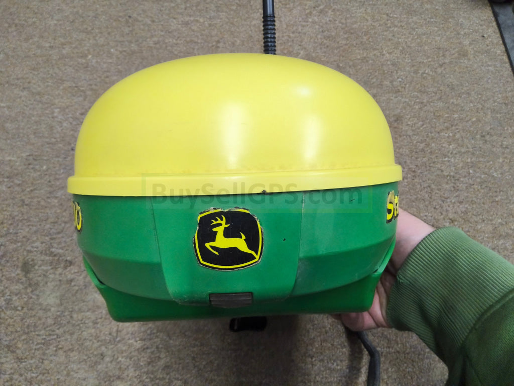 John Deere StarFire™ 3000 GPS Receiver Agriculture