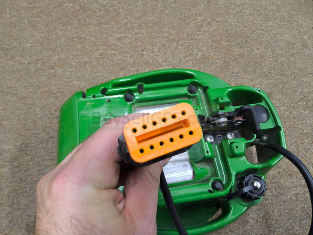 John Deere StarFire™ 7000 Universal GPS Receiver Agriculture