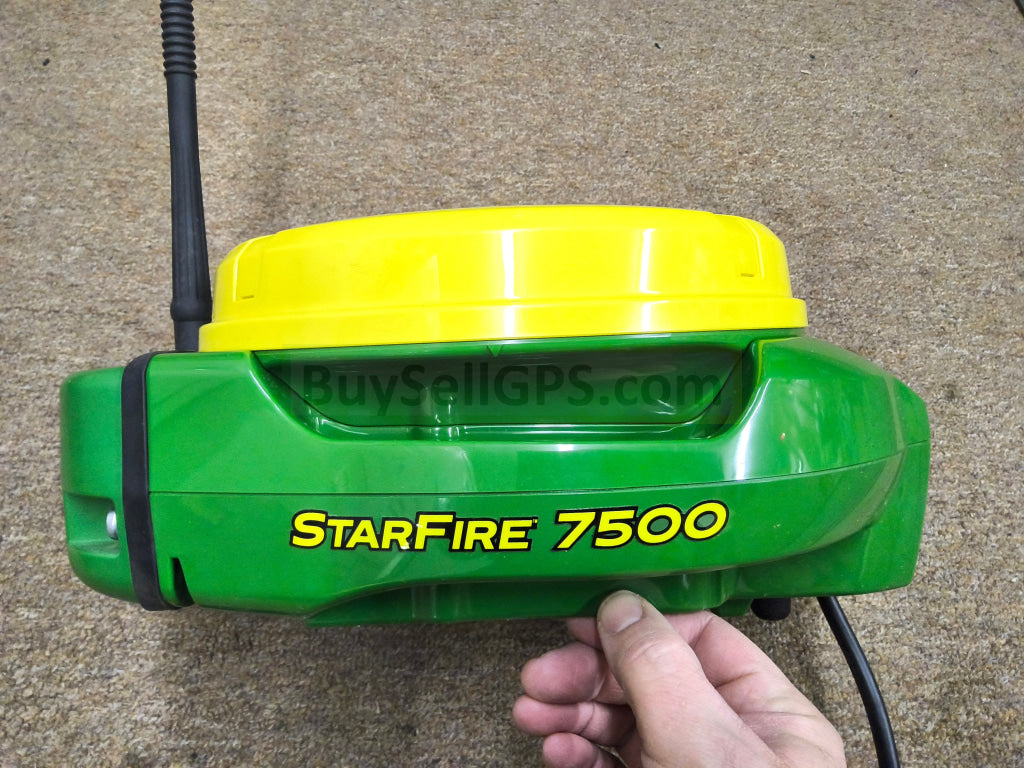 John Deere StarFire™ 7500 Universal GPS Receiver Agriculture