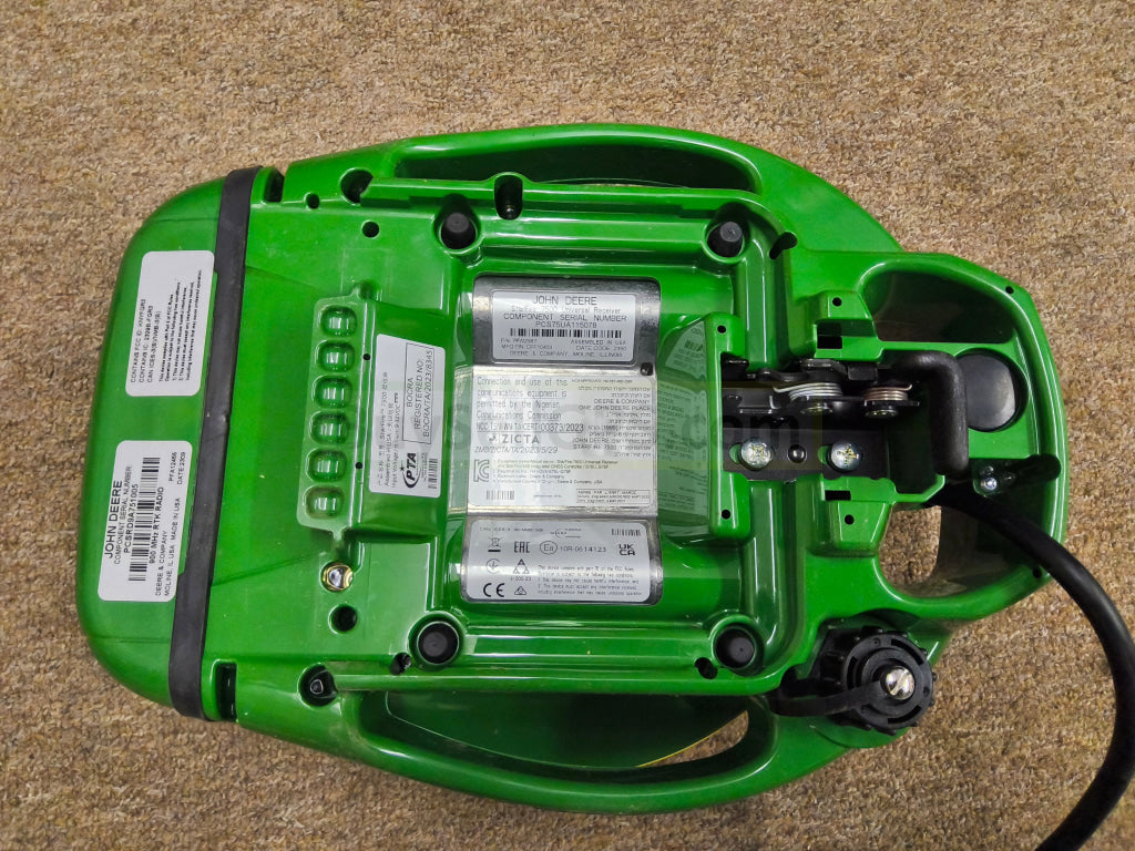 John Deere StarFire™ 7500 Universal GPS Receiver Agriculture