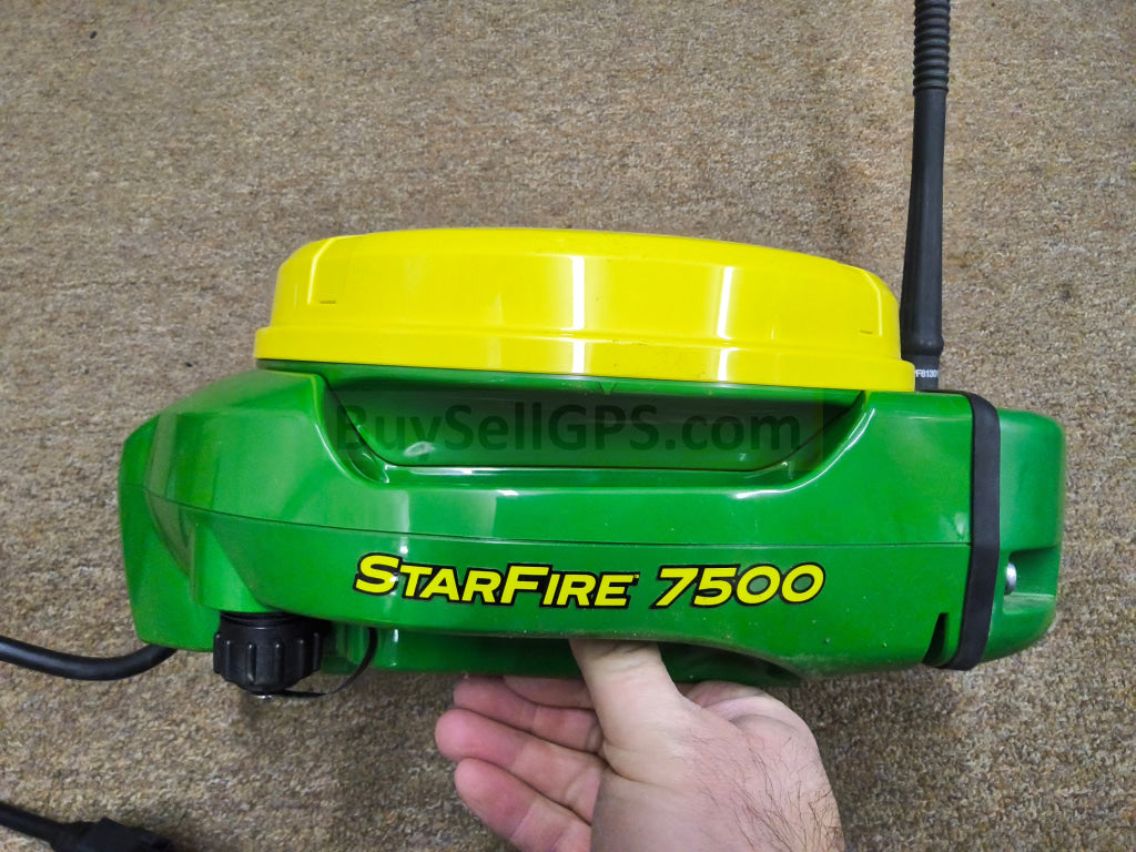 John Deere StarFire™ 7500 Universal GPS Receiver Agriculture