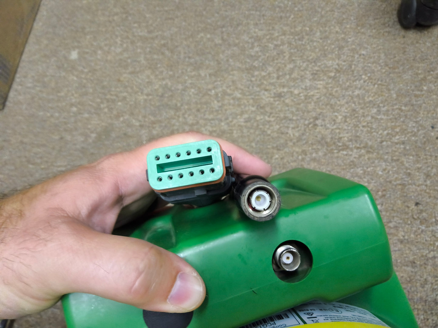 John Deere StarFire™ 3000 GPS Receiver