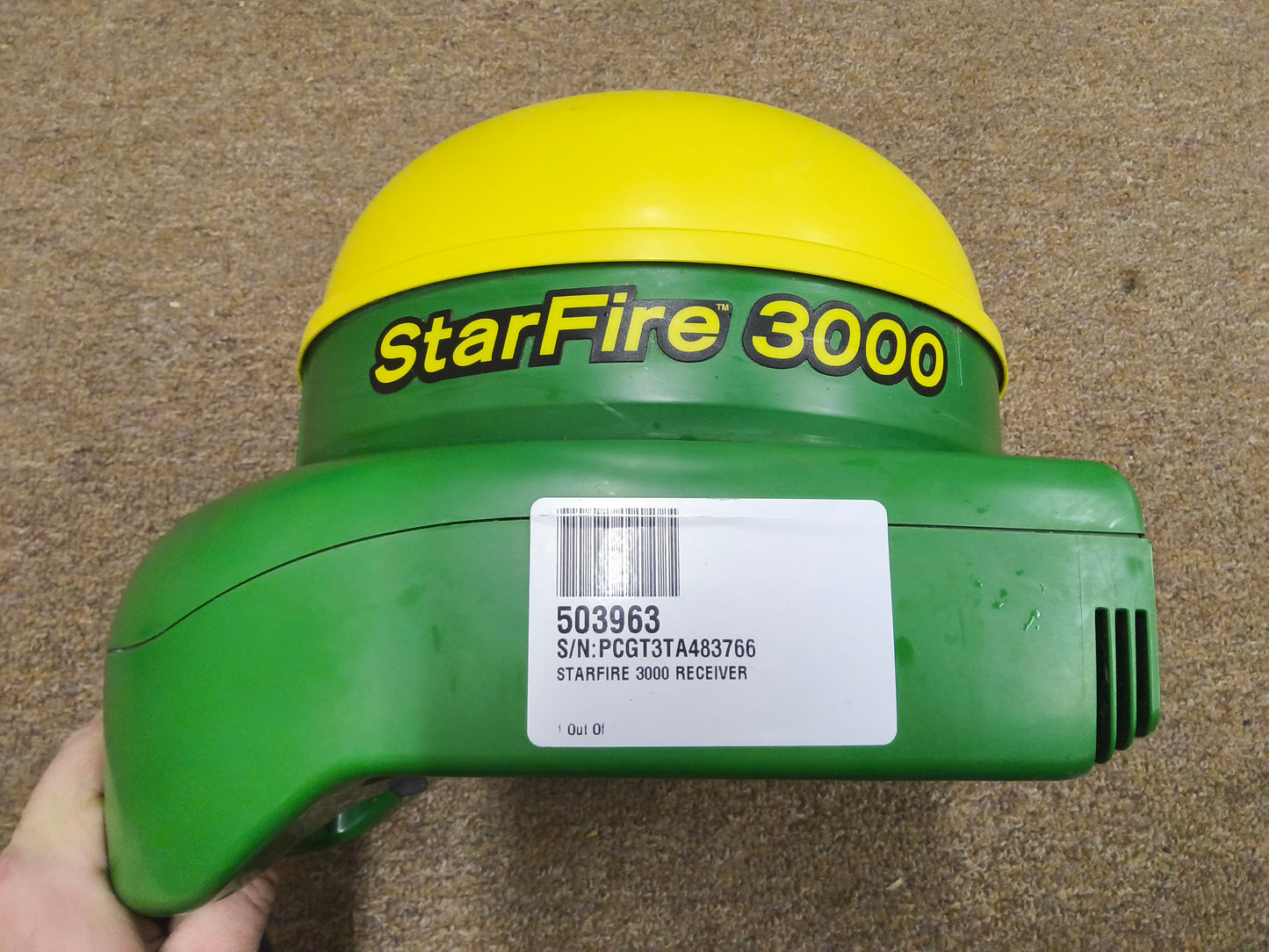 John Deere StarFire™ 3000 GPS Receiver