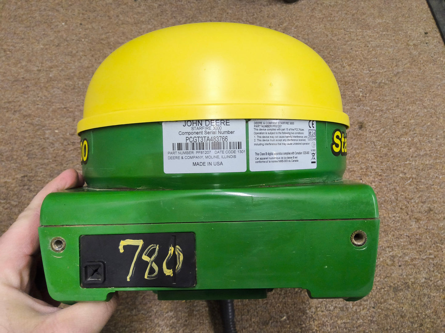 John Deere StarFire™ 3000 GPS Receiver