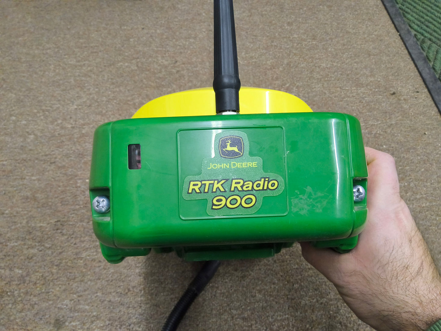 John Deere StarFire™ 6000 GPS Receiver