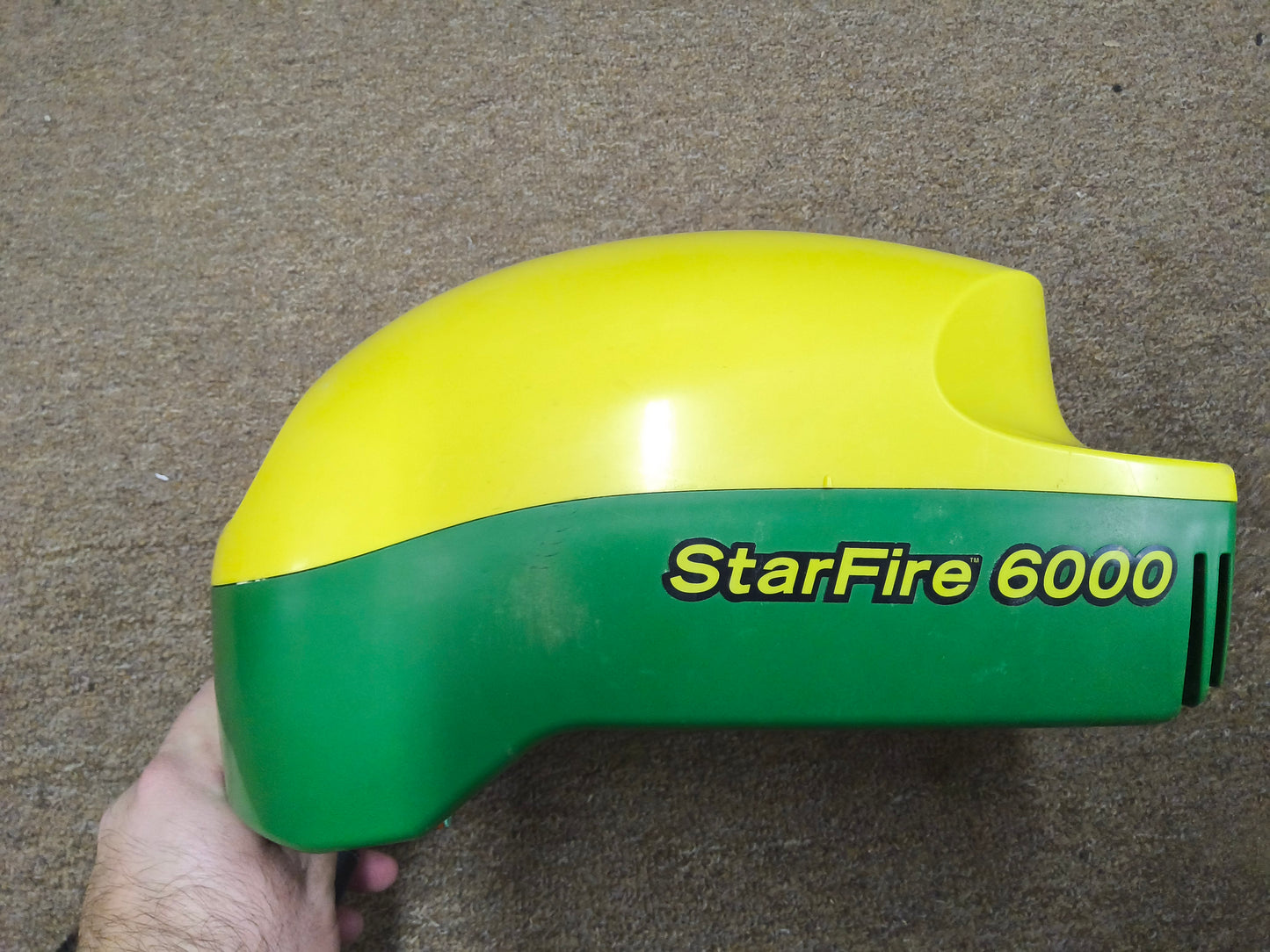 John Deere StarFire™ 6000 GPS Receiver