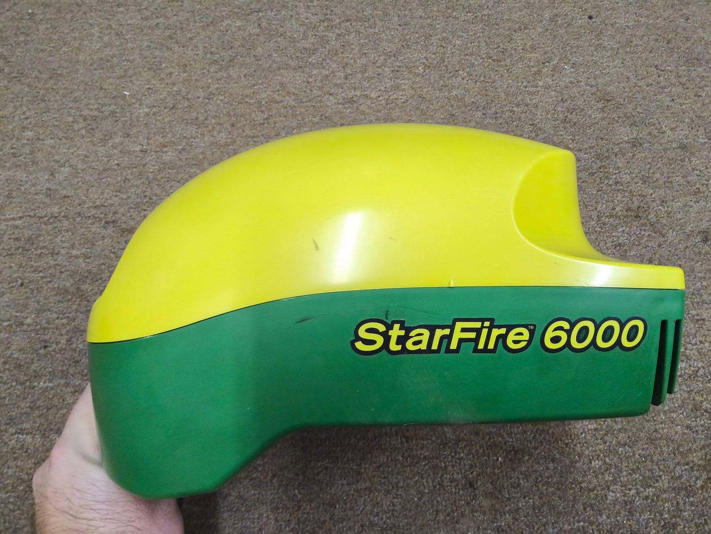 John Deere StarFire™ 6000 GPS Receiver