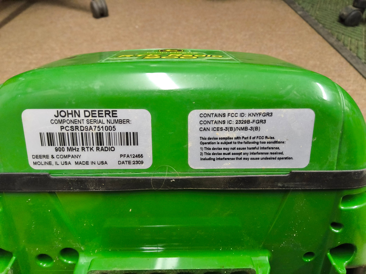 John Deere StarFire™ 7500 Universal GPS Receiver