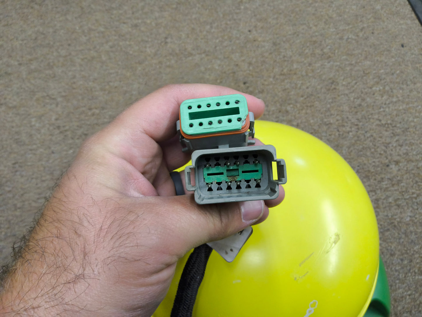 John Deere StarFire™ 3000 GPS Receiver