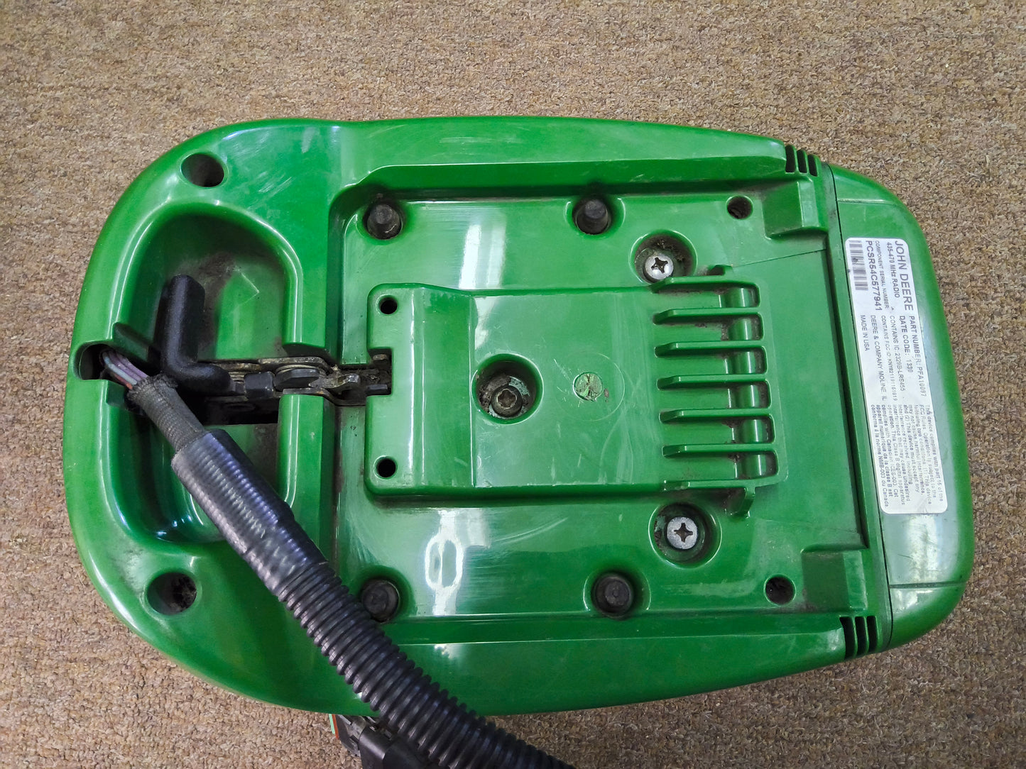 John Deere StarFire™ 3000 GPS Receiver