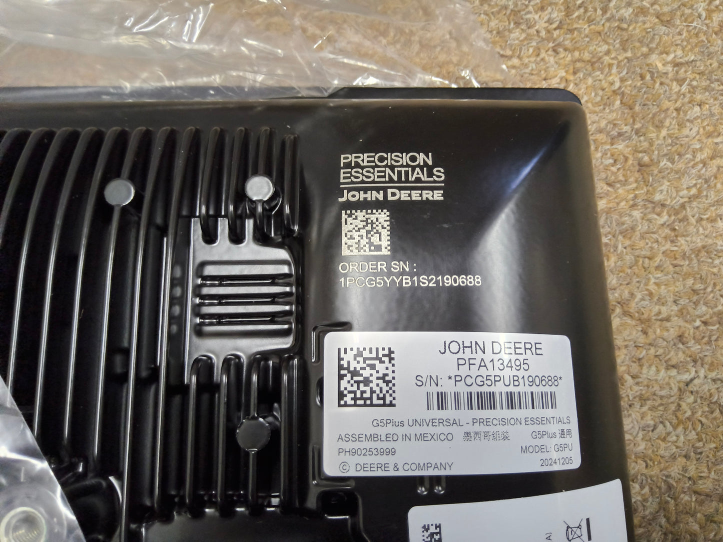 John Deere G5 Plus *ESSENTIALS* Universal Display