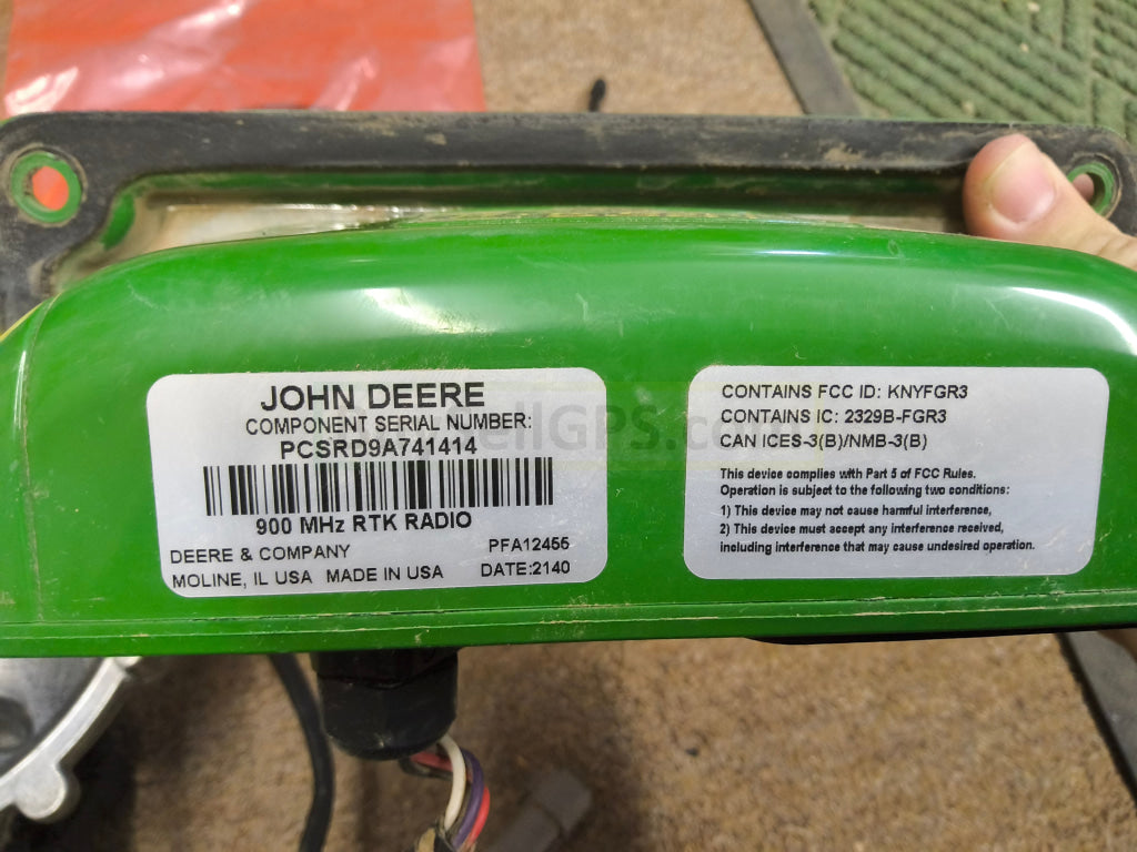 John Deere Integrated StarFire™ 7000 GPS Receiver 2022 Receiver 2021 Radio | RTK Ready with 900 Radio | Waterloo