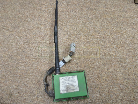 John Deere RTK Radio 900 2008 | Good Condition | Includes Antenna - older style without deluxe shroud hub