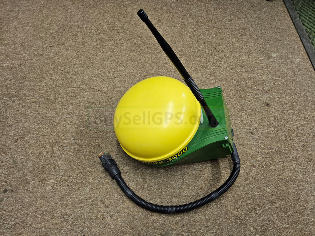 John Deere StarFire™ 3000 GPS Receiver 2010 Receiver / Unknown Radio | 32750 Hours | Fair to Good Condition | RTK Ready