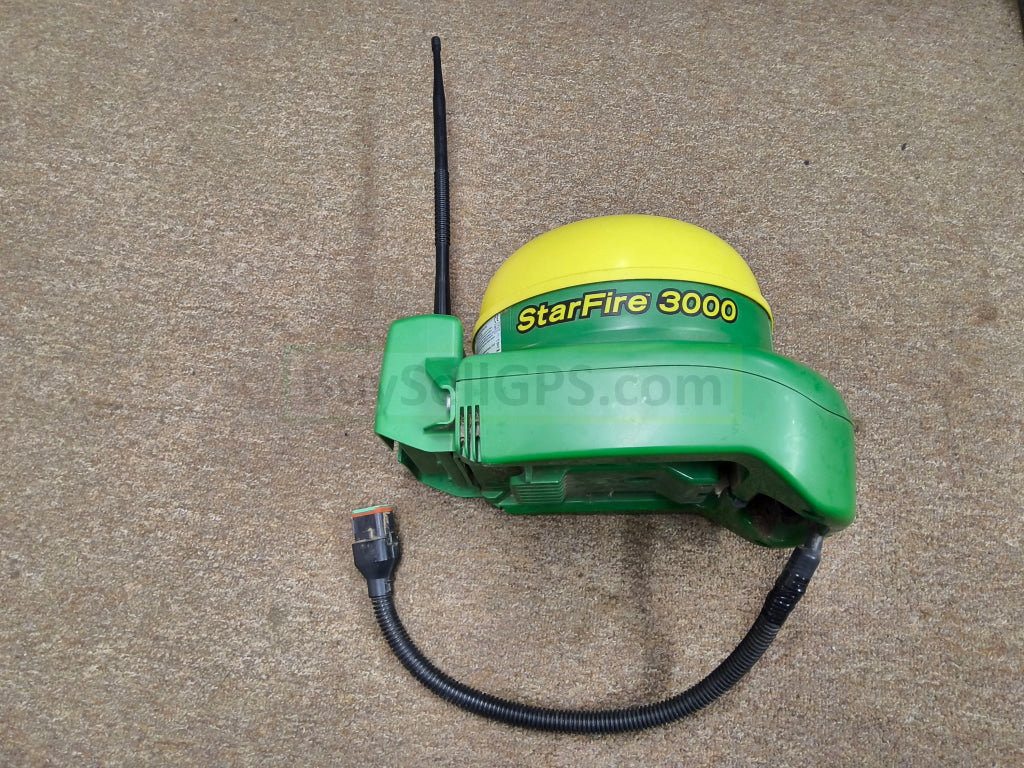 John Deere StarFire™ 3000 GPS Receiver 2012 Receiver / 2007 Radio | 8200 Hours | RTK Ready w/ 900 Radio | Deluxe Shroud