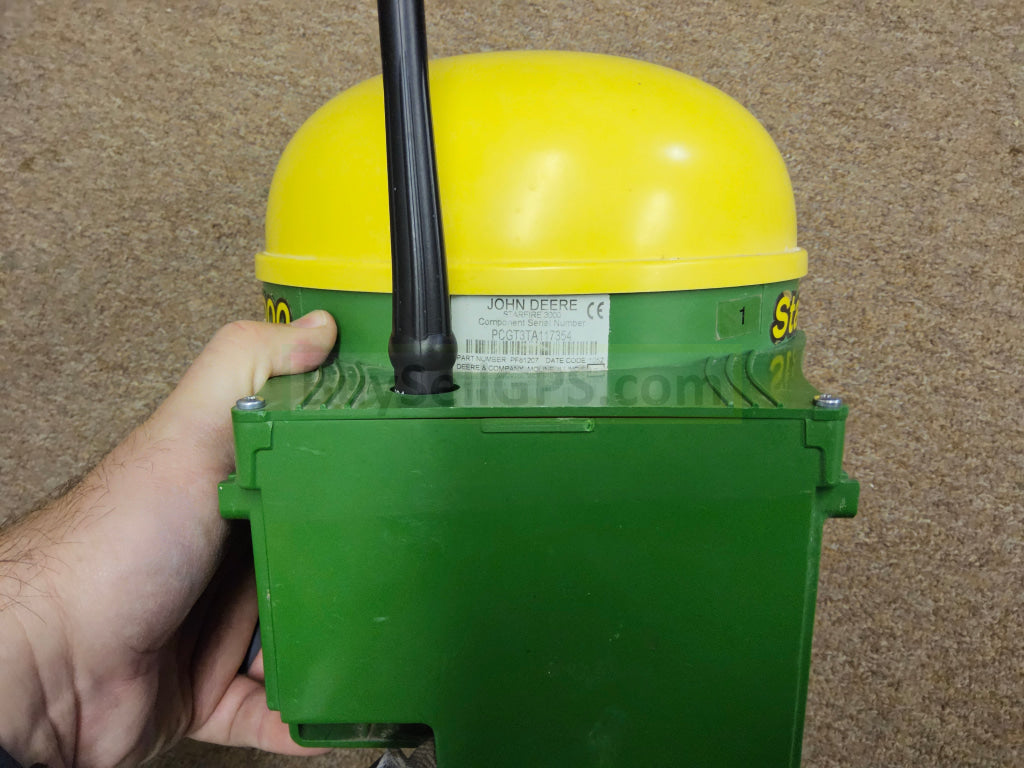 John Deere StarFire™ 3000 GPS Receiver Agriculture