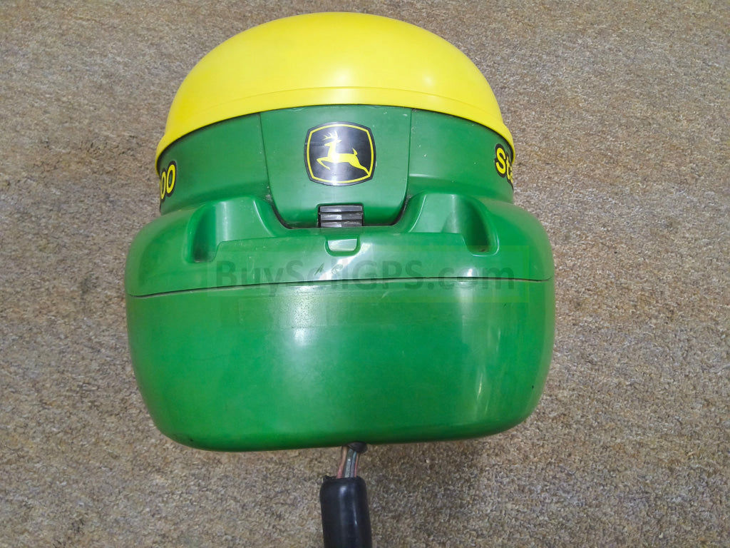 John Deere StarFire™ 3000 GPS Receiver Agriculture