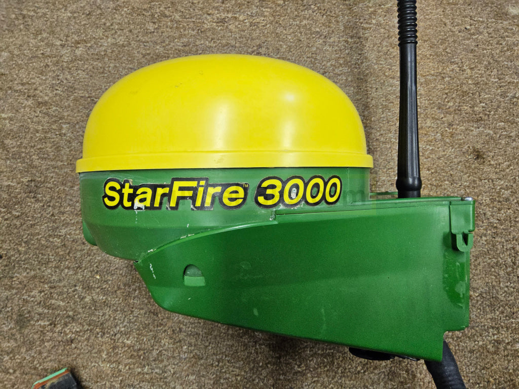 John Deere StarFire™ 3000 GPS Receiver Agriculture