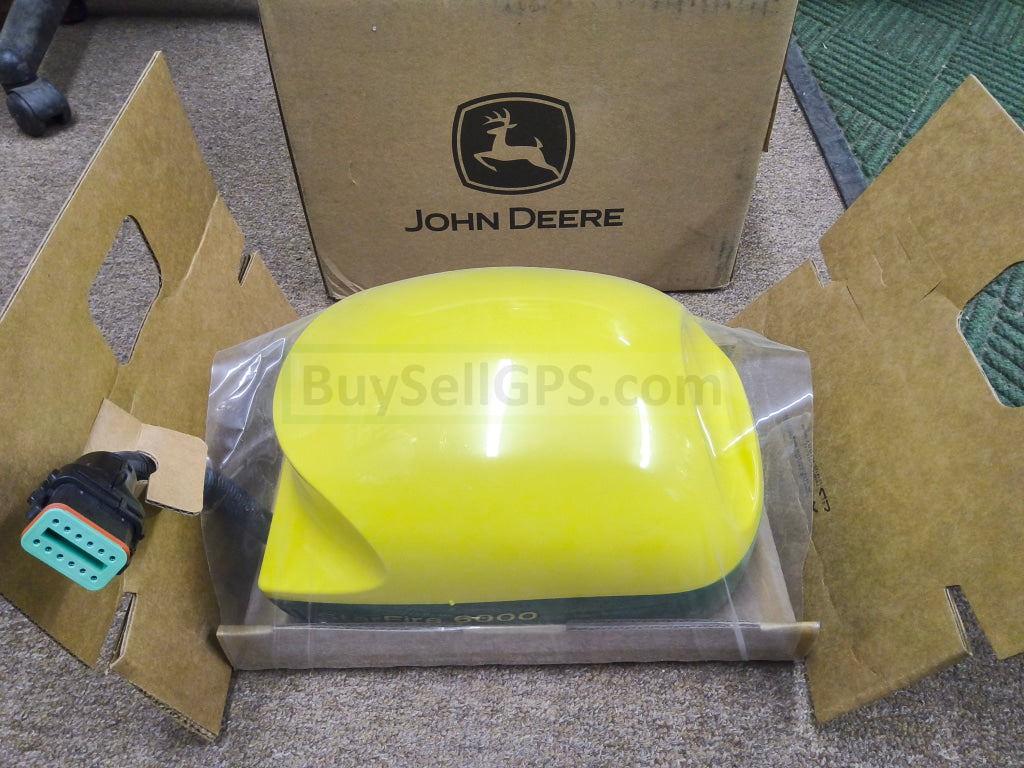 John Deere Starfire™ 6000 Gps Receiver 2021 | Sf1 Ready New Open Box - Does Not Have Remaining