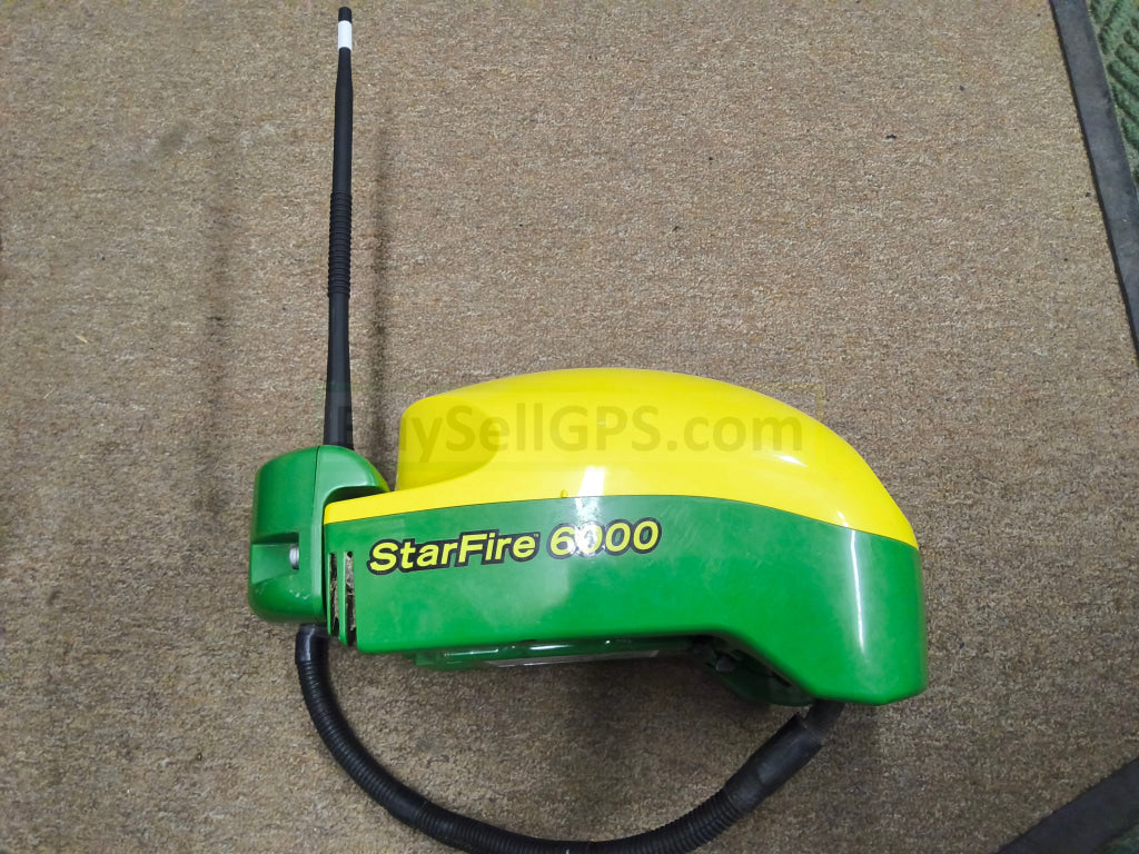 John Deere StarFire™ 6000 GPS Receiver 2023 Receiver 2022 Radio | RTK Ready with 450 Radio | Very Good to Excellent