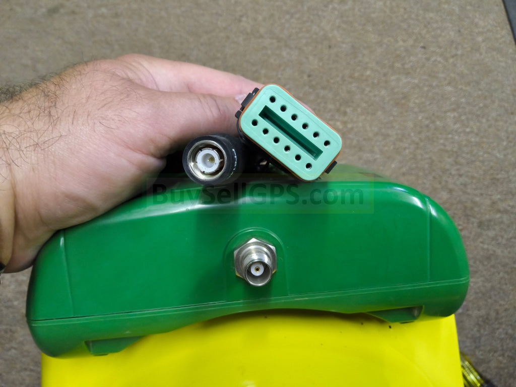 John Deere StarFire™ 6000 GPS Receiver Agriculture