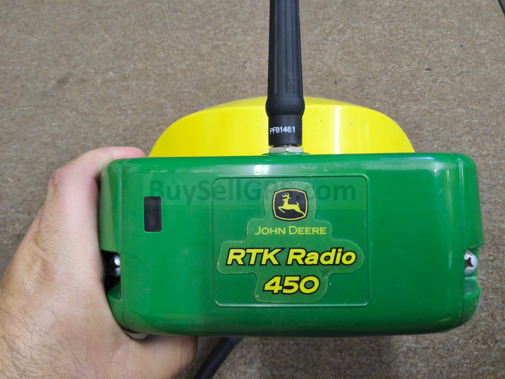 John Deere StarFire™ 6000 GPS Receiver Agriculture