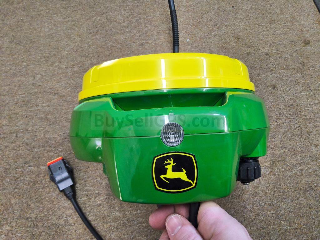 John Deere StarFire™ 7000 Universal GPS Receiver Agriculture