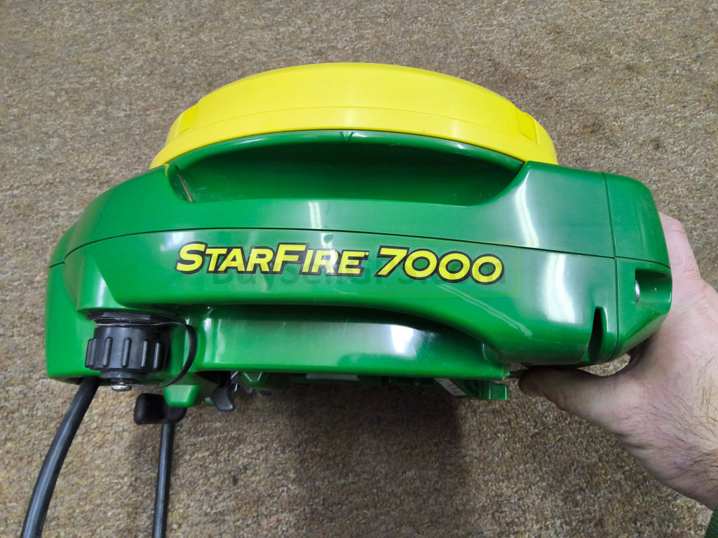 John Deere Starfire™ 7000 Universal Gps Receiver Agriculture