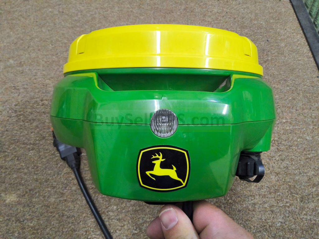 John Deere StarFire™ 7000 Universal GPS Receiver Agriculture