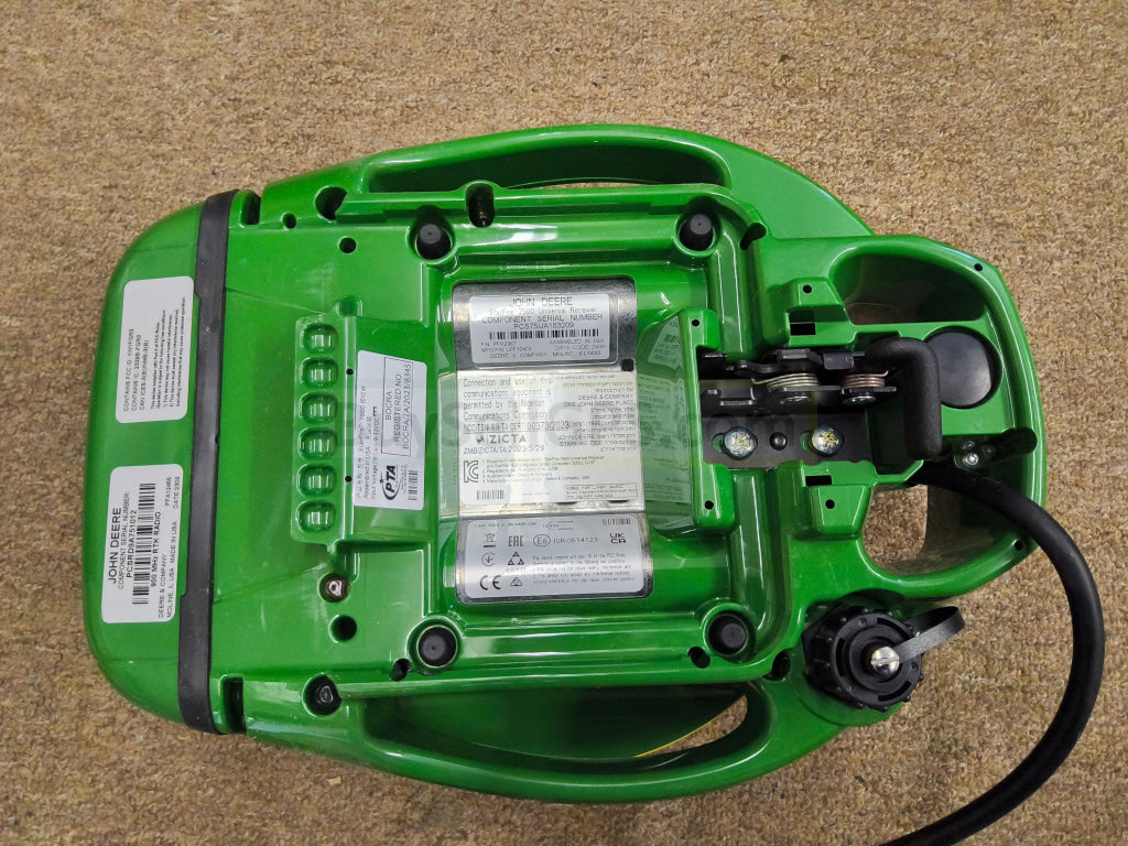 John Deere StarFire™ 7500 Universal GPS Receiver Agriculture