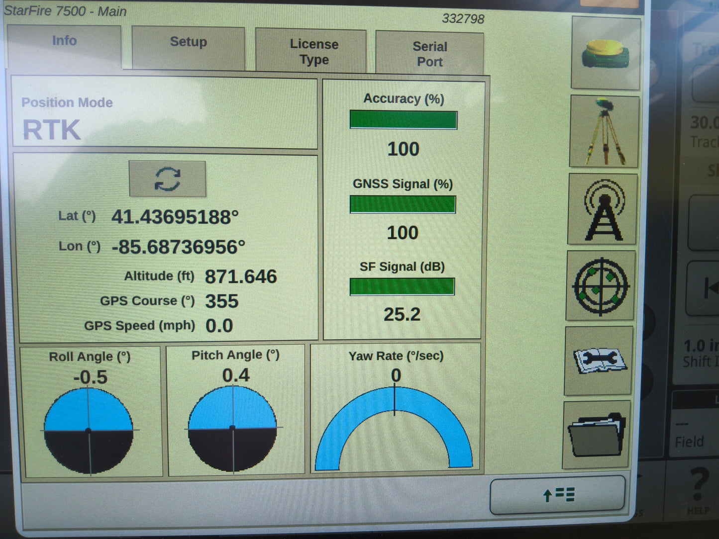 John Deere StarFire™ 7500 Universal GPS Receiver