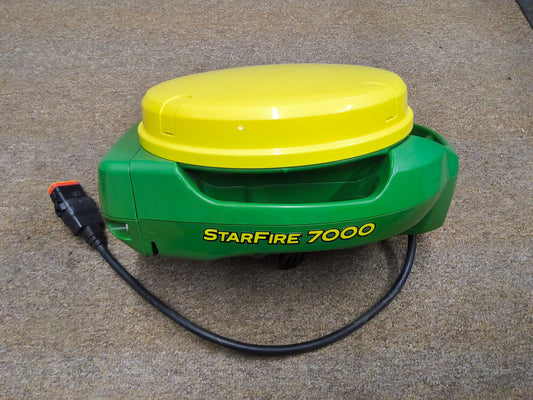John Deere StarFire™ 7000 Universal GPS Receiver