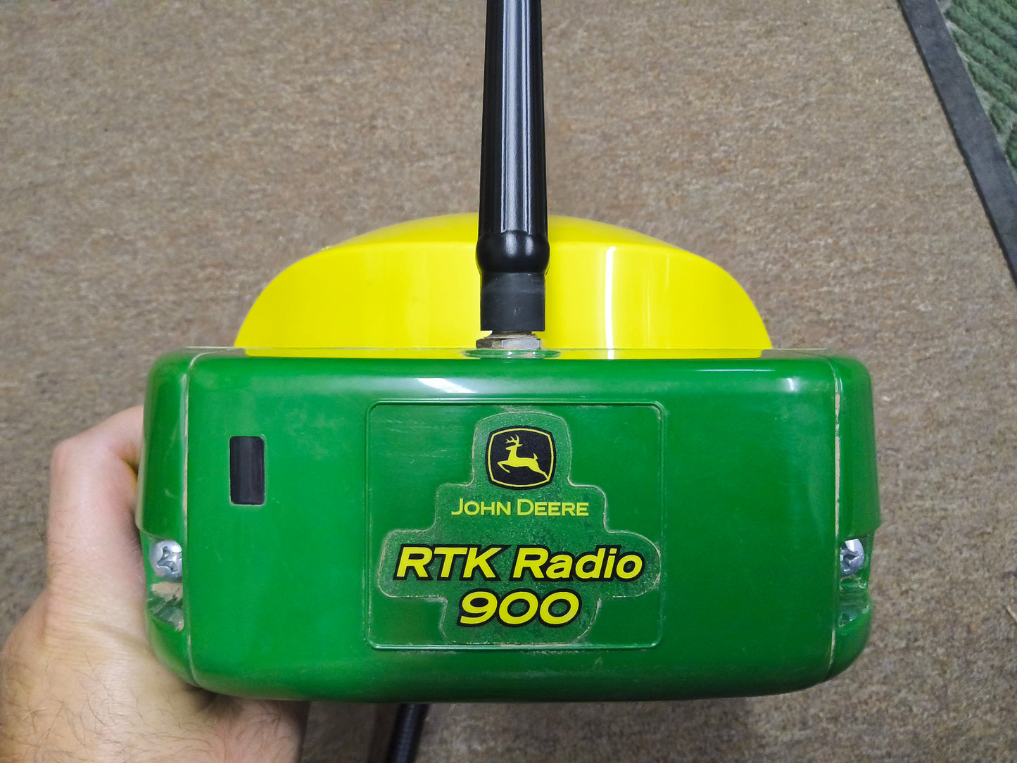 John Deere StarFire™ 6000 GPS Receiver