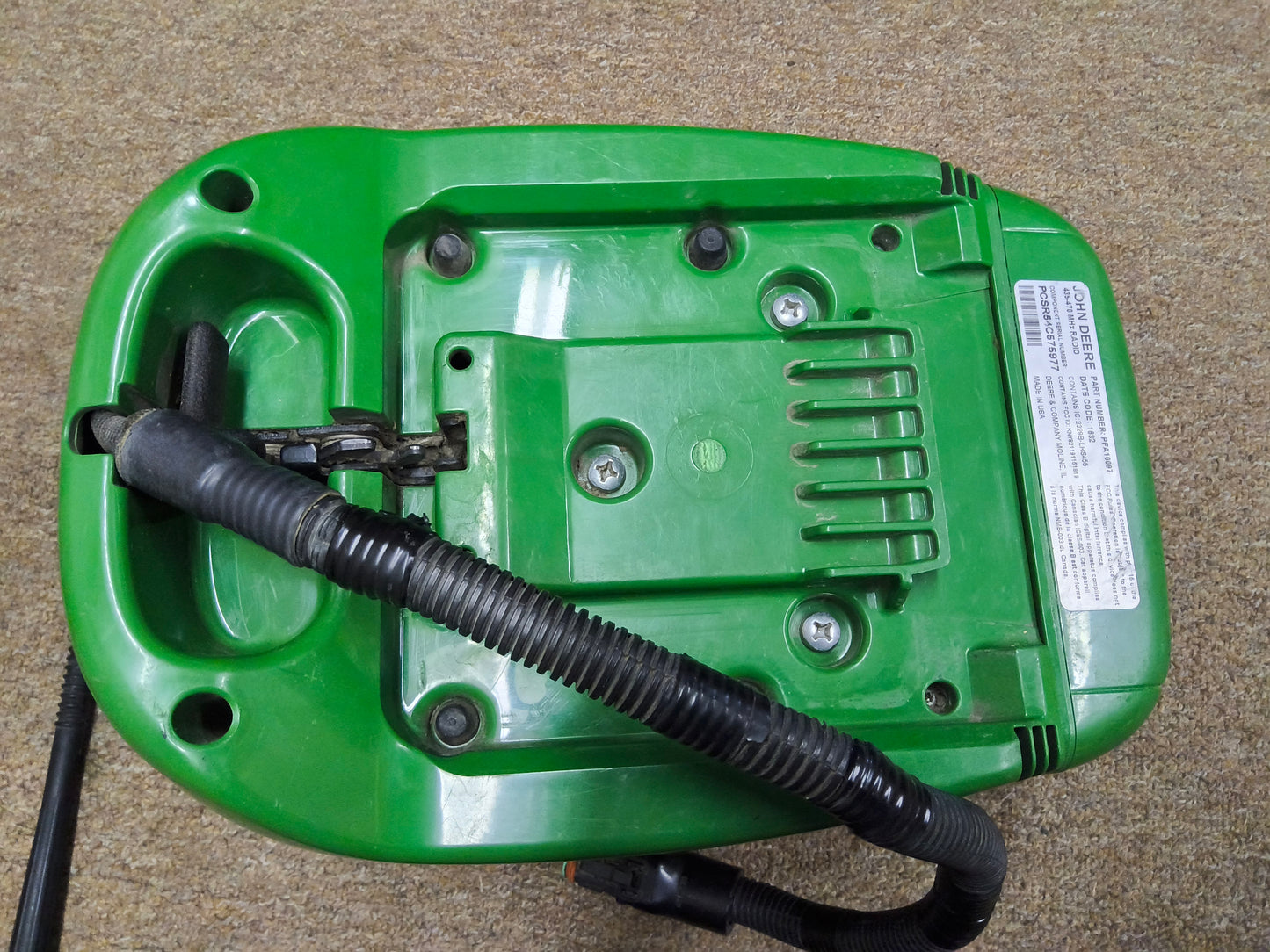 John Deere StarFire™ 3000 GPS Receiver