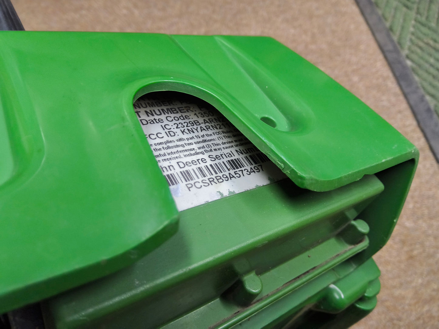 John Deere StarFire™ 6000 GPS Receiver