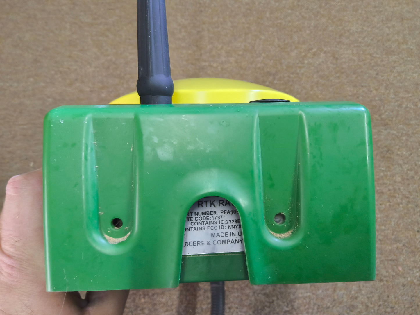 John Deere StarFire™ 6000 GPS Receiver