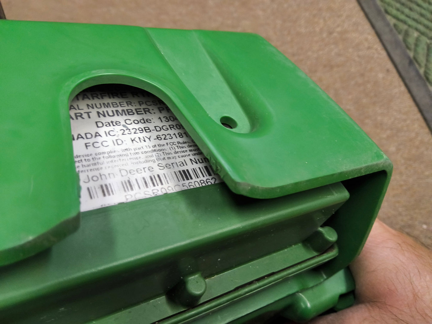 John Deere StarFire™ 6000 GPS Receiver