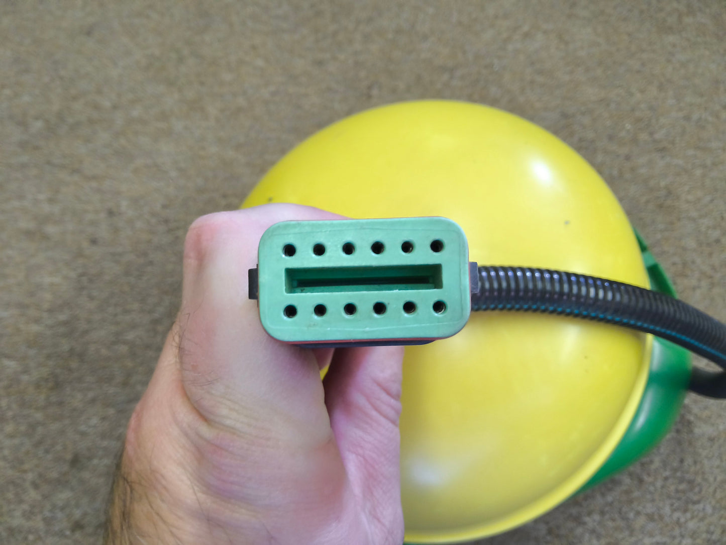 John Deere StarFire™ 3000 GPS Receiver